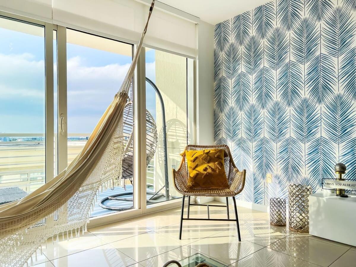 Palm Place Heart Of Miami With Parking Pool And Gym Exterior foto